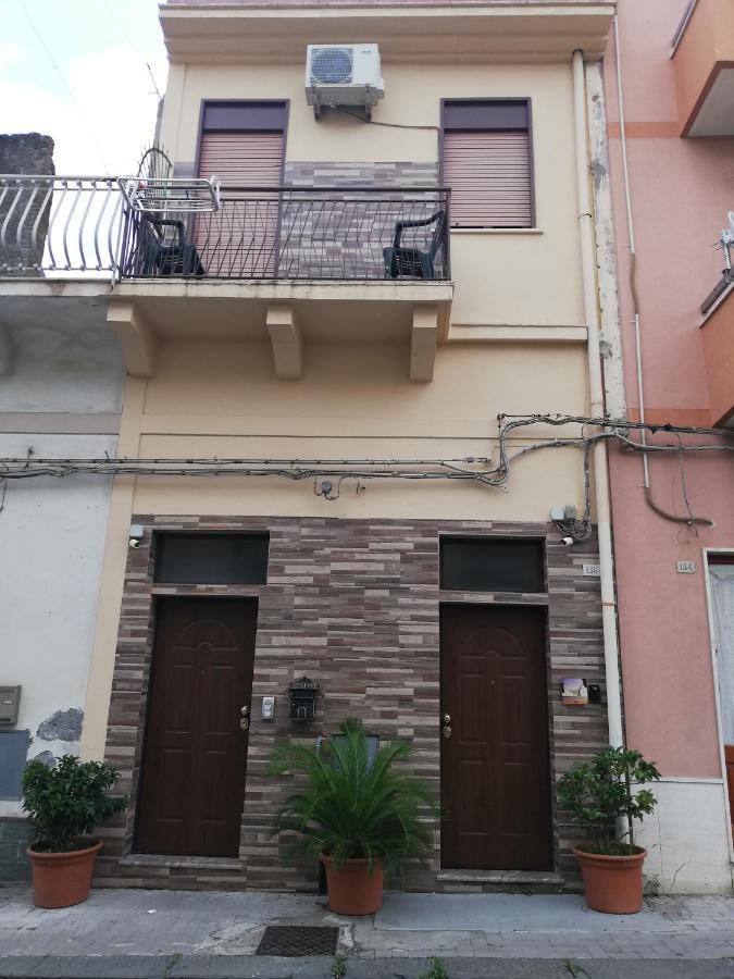 Stella & Luna Apartment Calatabiano Bagian luar foto